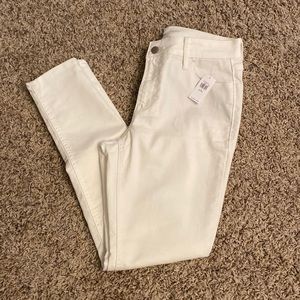 NWT white jeans